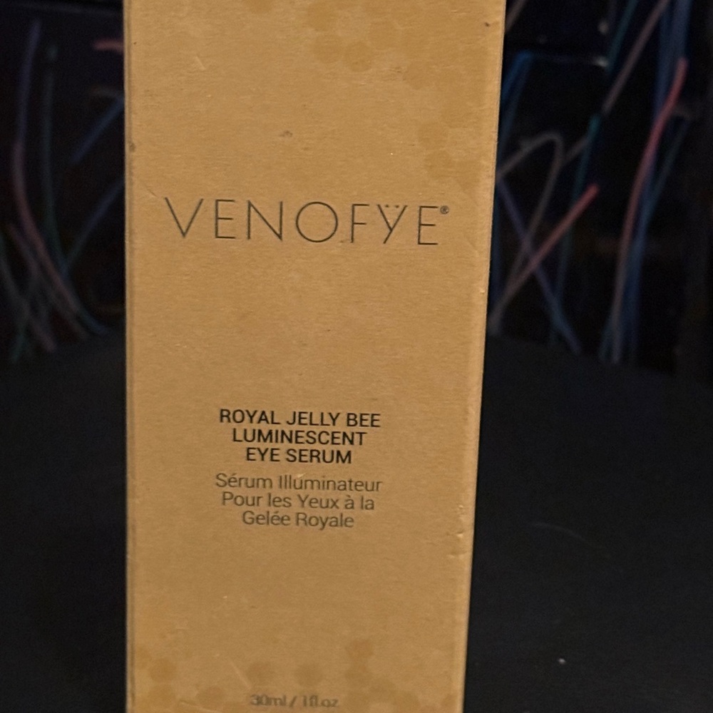 Royal Jelly Bee Luminescent Eye Serum